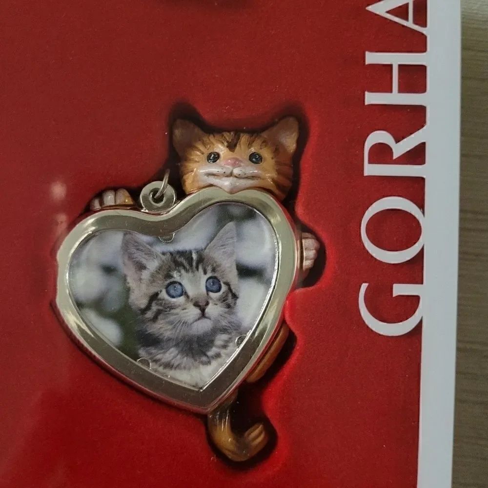 Gorham collection kitty circa 2007 Christmas ornament